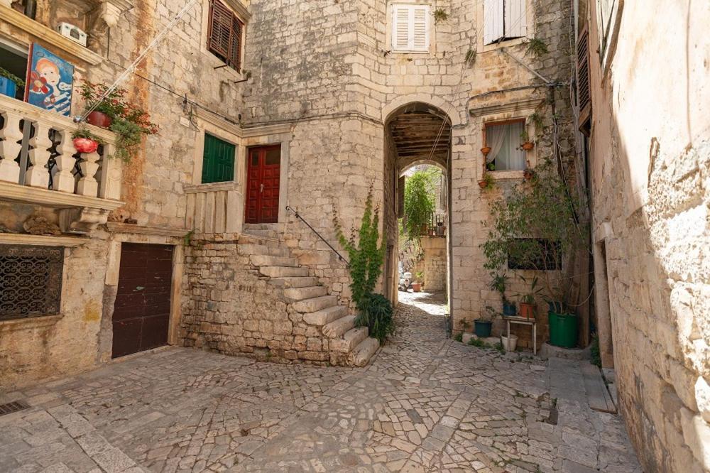 Luxury Apartment Aria Trogir Extérieur photo